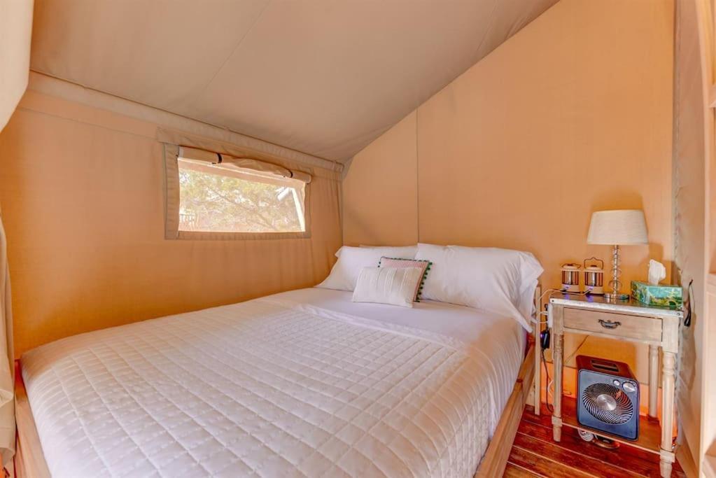 12 Fires Luxury Glamping With Heating #5 Hotel จอห์นสันซิตี้ ภายนอก รูปภาพ