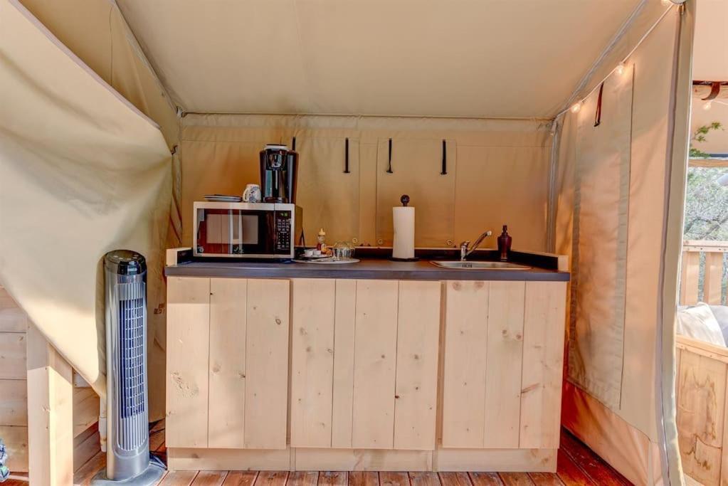 12 Fires Luxury Glamping With Heating #5 Hotel จอห์นสันซิตี้ ภายนอก รูปภาพ
